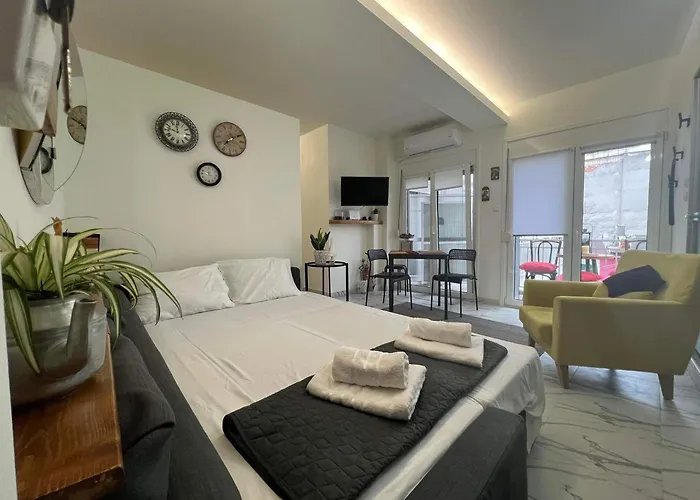 Αθηνα Home
